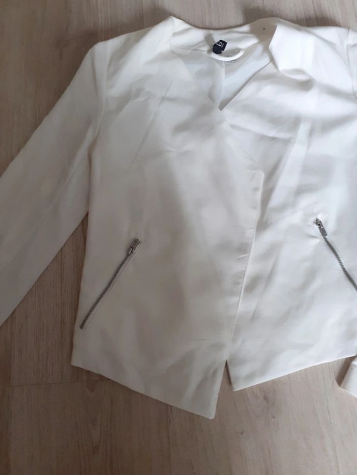 Veste blanche - photo numéro 2