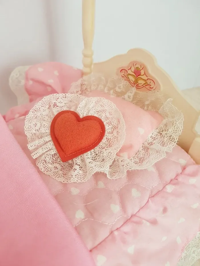 Chambre Barbie vintage lit et armoire - photo numéro 12