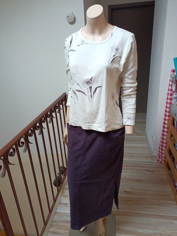 Ensemble femme jupe et tee shirt manche longue