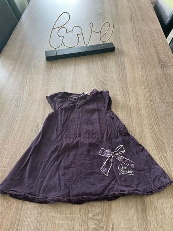 Très jolie robe violette les bébés c’est comme ça 23 mois