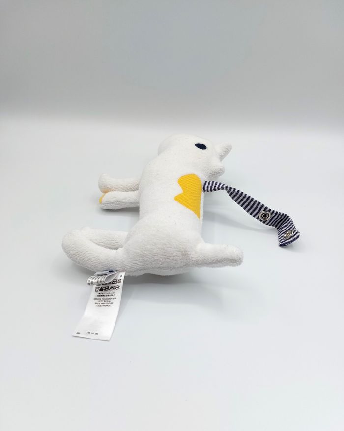 Doudou peluche chien blanc PETIT BATEAU jaune rouge bleu éponge attache tétine - photo numéro 3