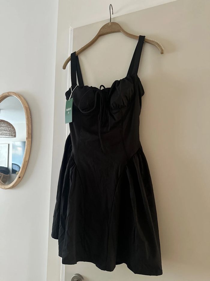 Robe noire Halara – Taille S – Neuve avec étiquette
