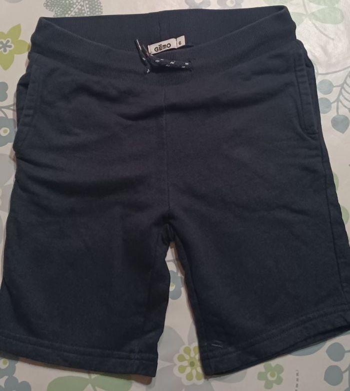 Short garçon en 6 ans