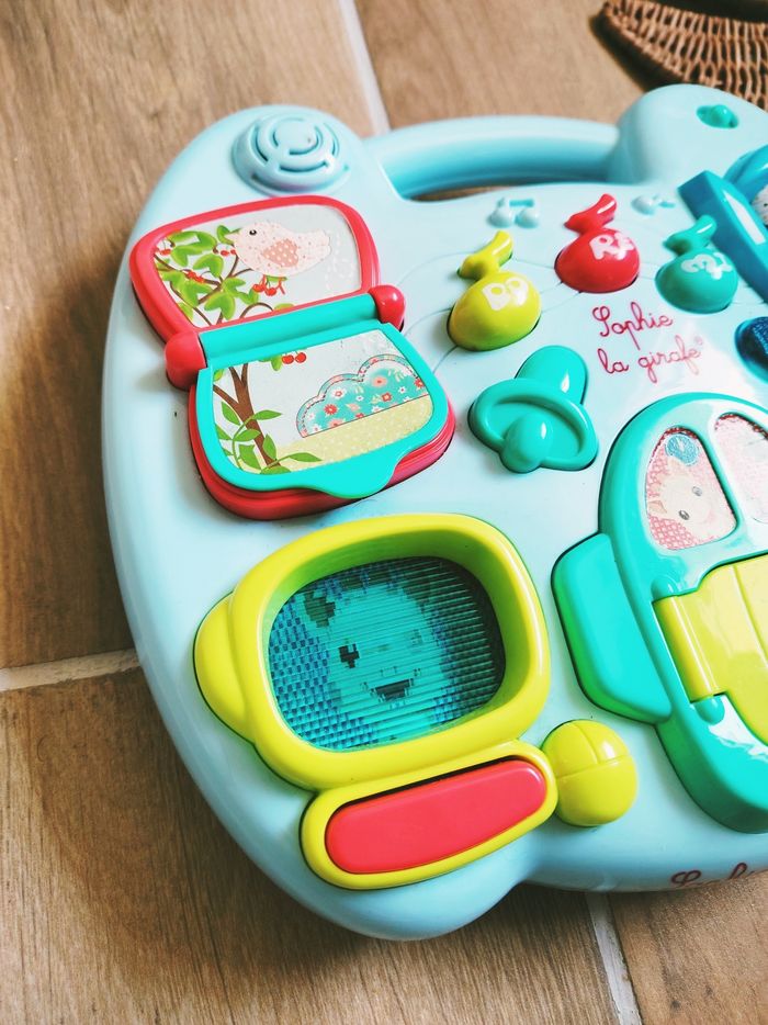 🦒Panneau/ table d'activité busy board sonore et lumineux marque Sophie la Girafe - photo numéro 2