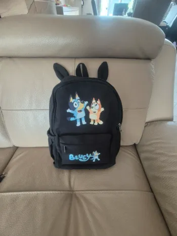 Sac à dos / sac d'école "bluey et bingo" noir