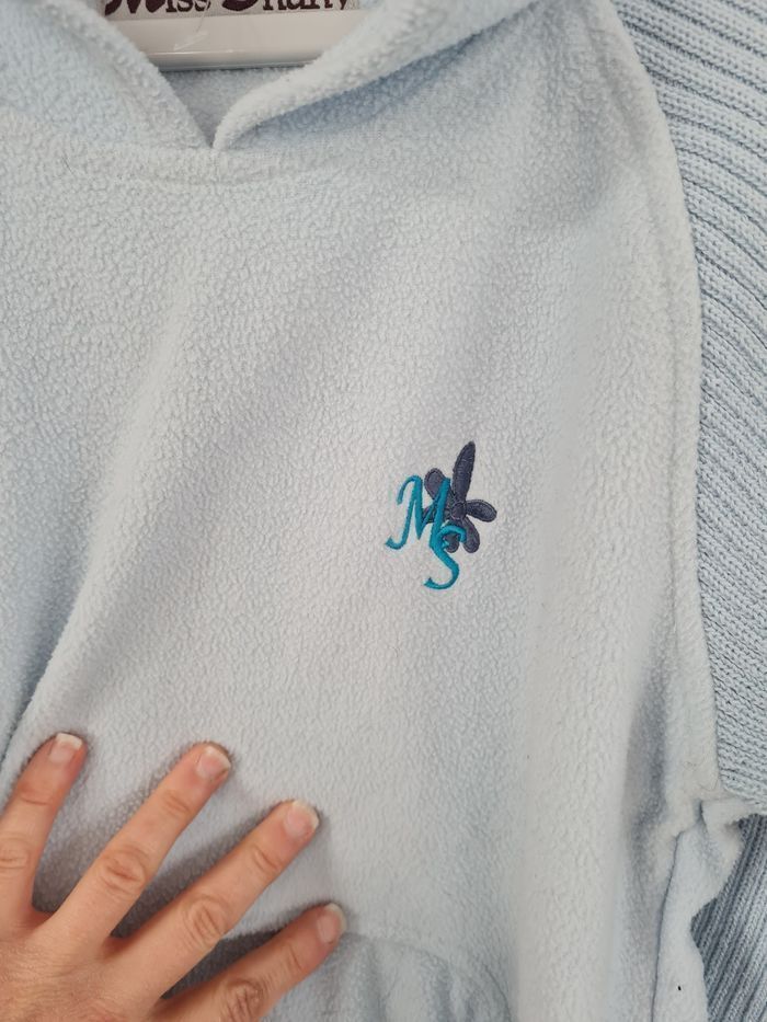 Très joli pull polaire bleu ciel - photo numéro 3