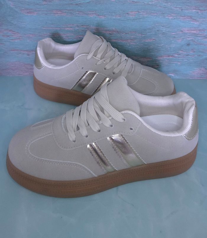 Baskets femmes beige tendances - Taille 39 - NEUVES 🌟