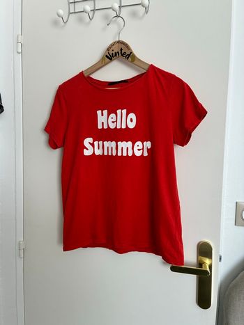 Tee-shirt Kiabi rouge Hello Summer – bon état