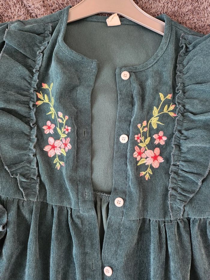 Robe verte - photo numéro 4