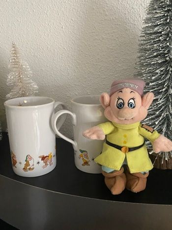 Disney Store x2 tasses 11,5 cm + Simplet