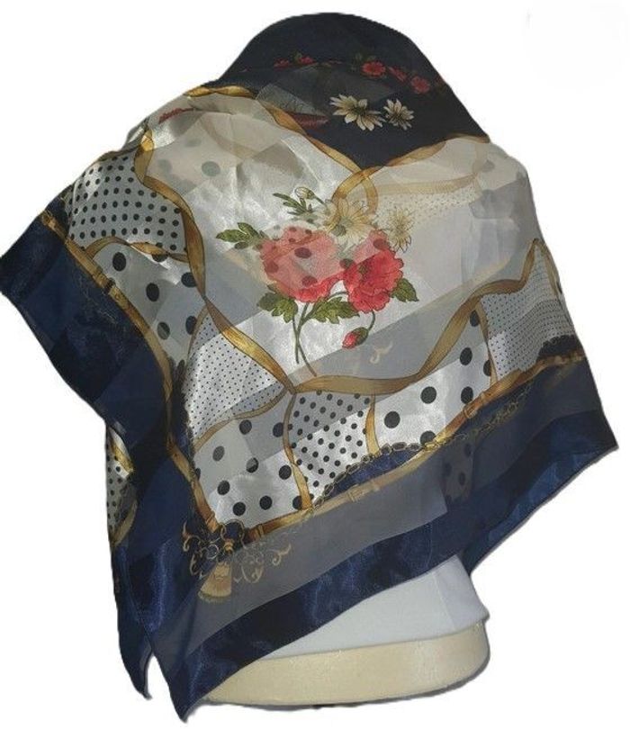 Superbe foulard pour femme - photo numéro 3