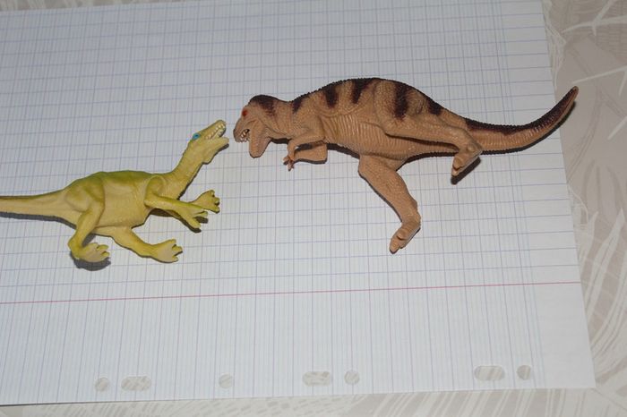 lot 2 dinosaures - photo numéro 2