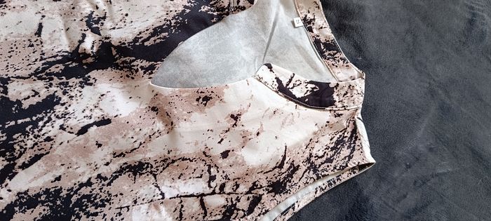 Haut femme neuf taille S - photo numéro 2