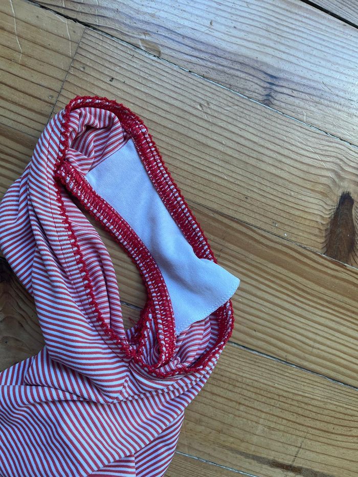 Maillot de bain rouge et blanc Petit Bateau 8 ans - photo numéro 3
