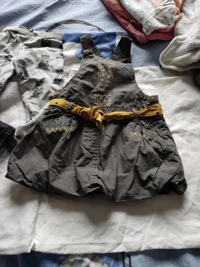 Lot vêtements fille de 3 mois a 18 mois - photo numéro 2