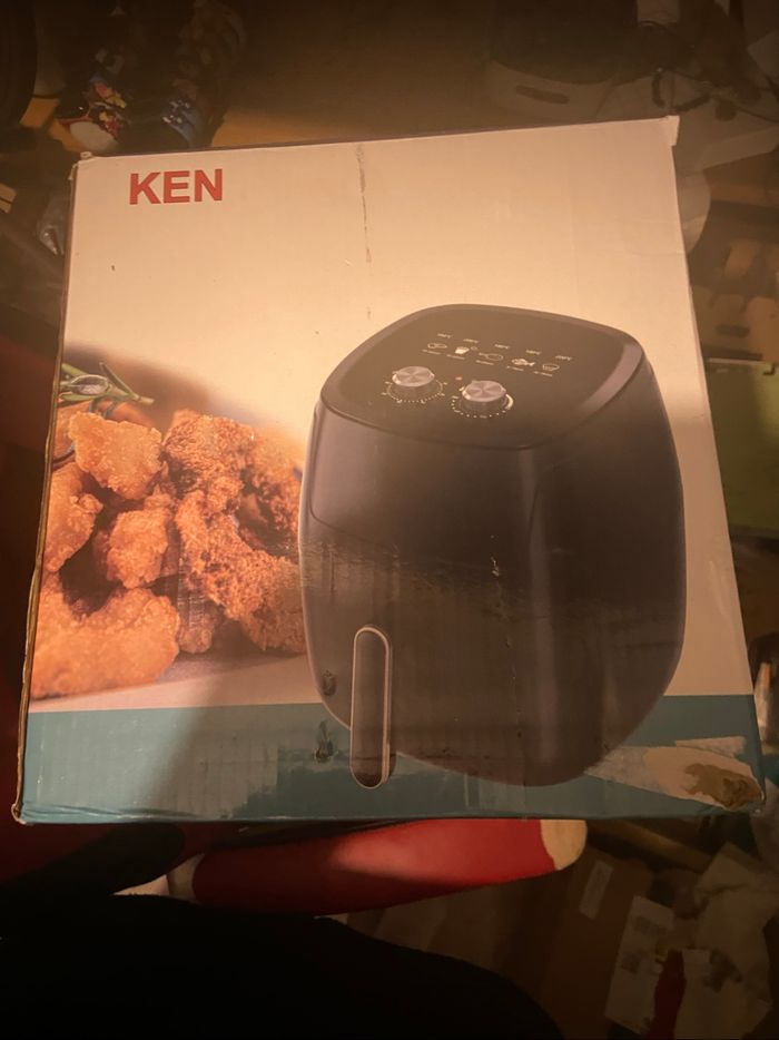 Air fryer neuf jamais ouvert