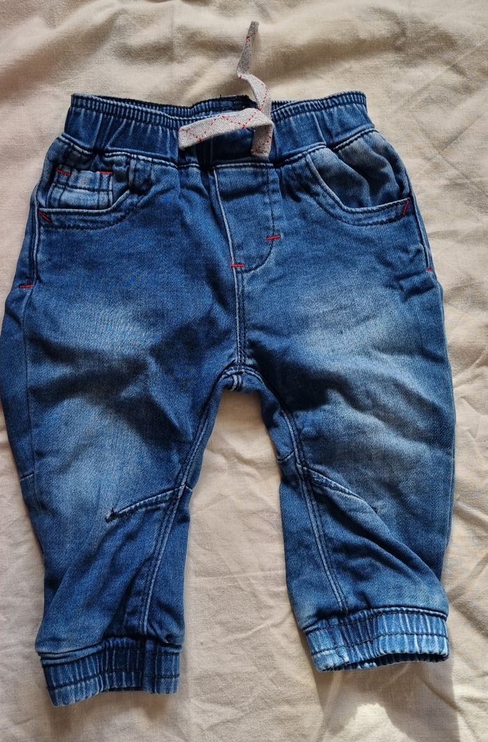 Lot de 3 pantalons 9 mois - photo numéro 2