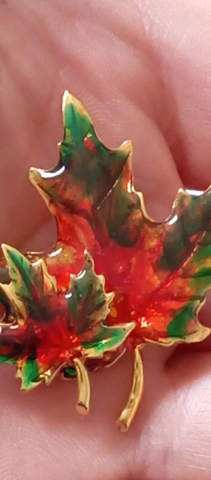 Jolie broche feuille - photo numéro 3