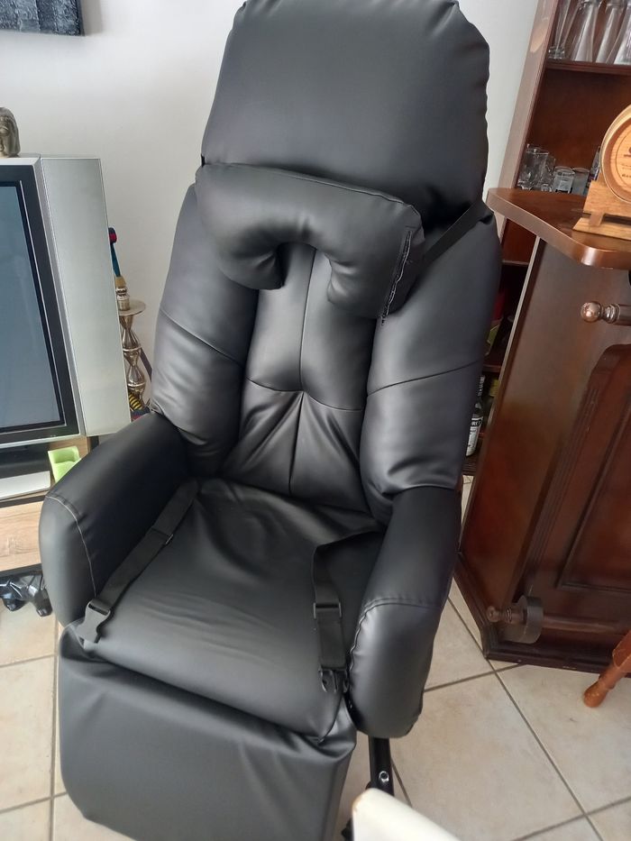Fauteuil roulant - photo numéro 3
