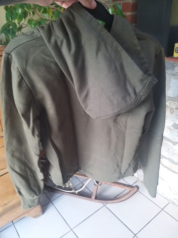 Sweat capuche coupe courte - photo numéro 4