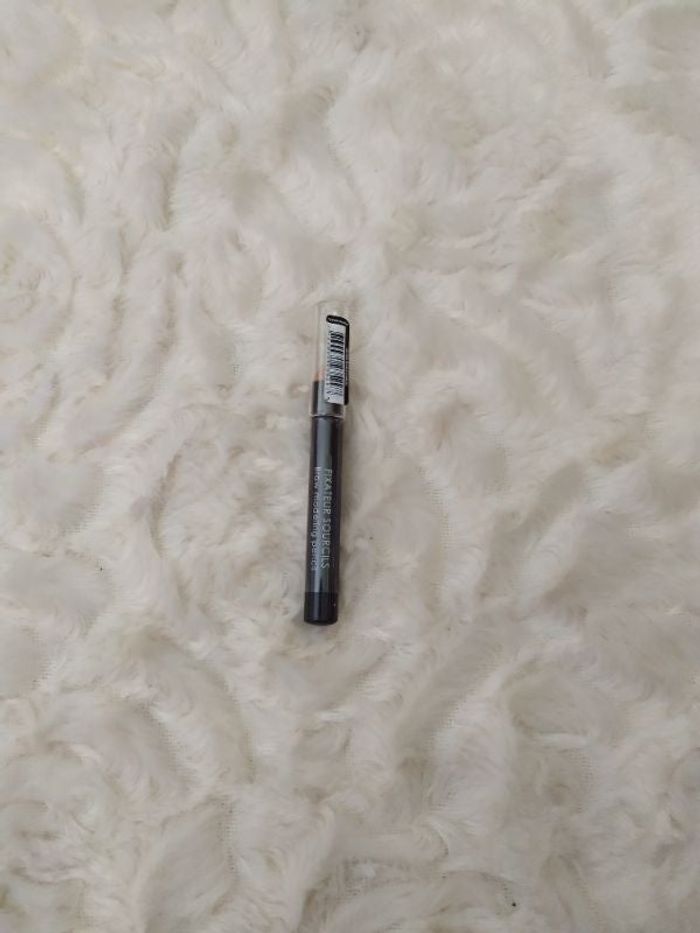 Fixateur sourcils Réserve Naturelle