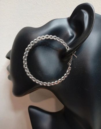 Jolie paire de créole argenté