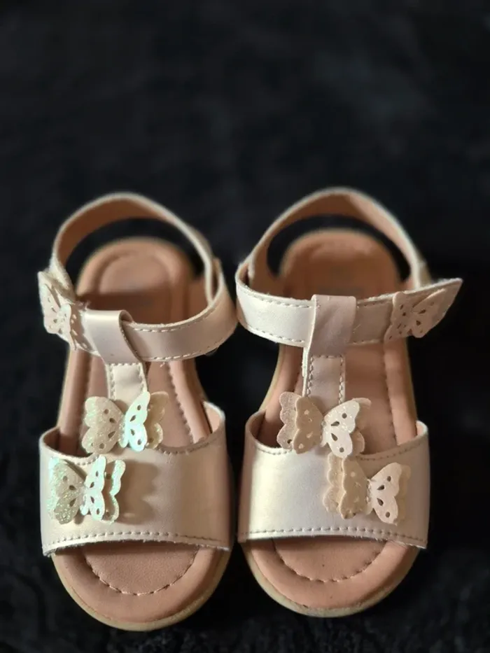 Sandale papillon