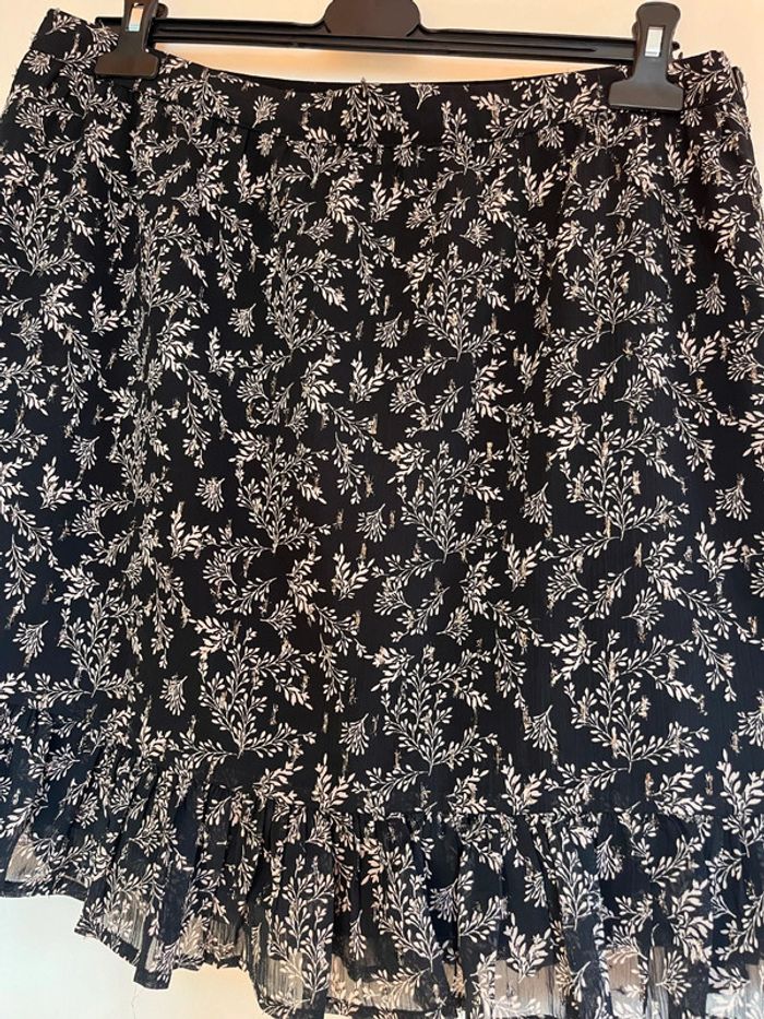 Jupe droite volants et motif doré taille 44 - photo numéro 2