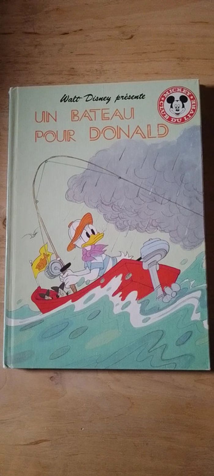 Un bateau pour Donald Disney Vintage