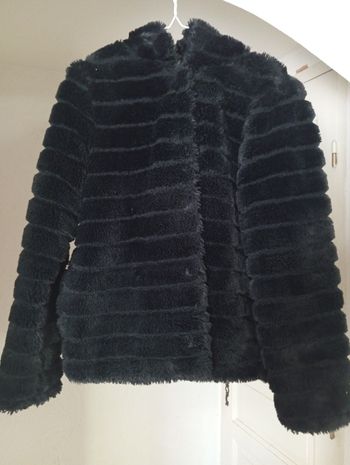 Veste fausse fourrure