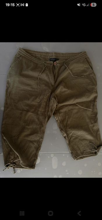 Pantacourt femme vert militaire