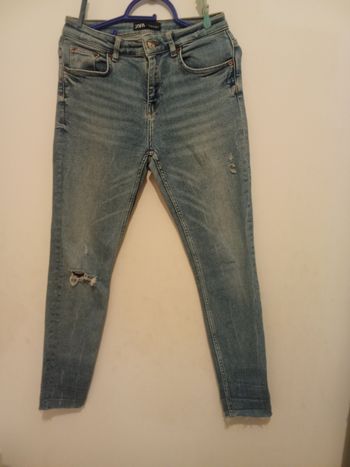 Jean de femme taille 38 marque Zara 