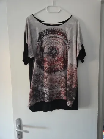 Tunique Tee-shirt manche courte femme été noir motifs TBE taille 4 camaïeu