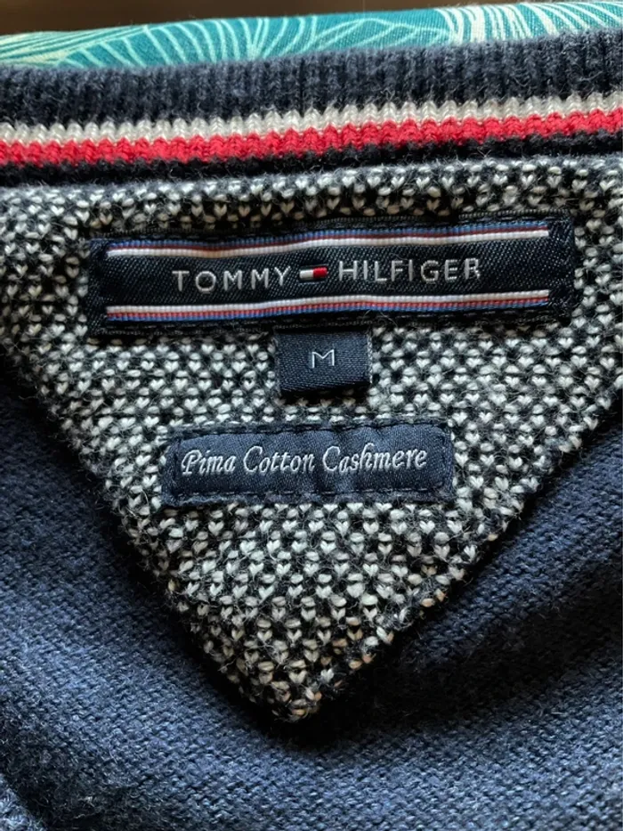 Pull col en V bleu marine pour homme Tommy Hilfiger taille M 471 - photo numéro 9