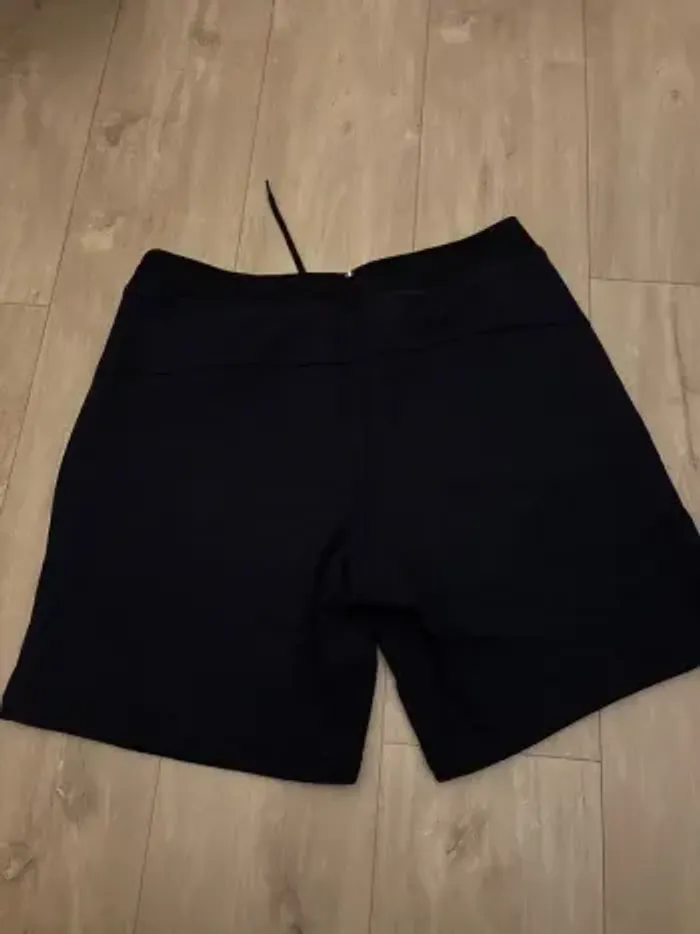 Short bleu marine Le Coq Sportif - photo numéro 7