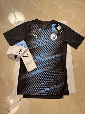 Maillot de foot Puma, équipe Manchester City avec chaussettes taille XS authentique neuf