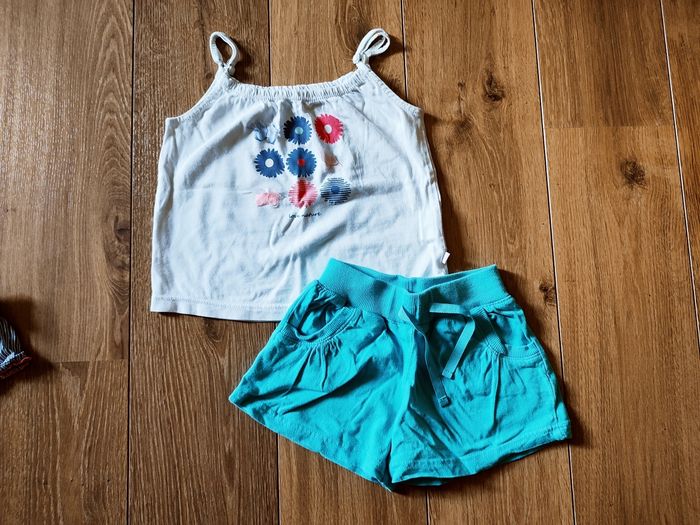 Top et short fille 110 cm