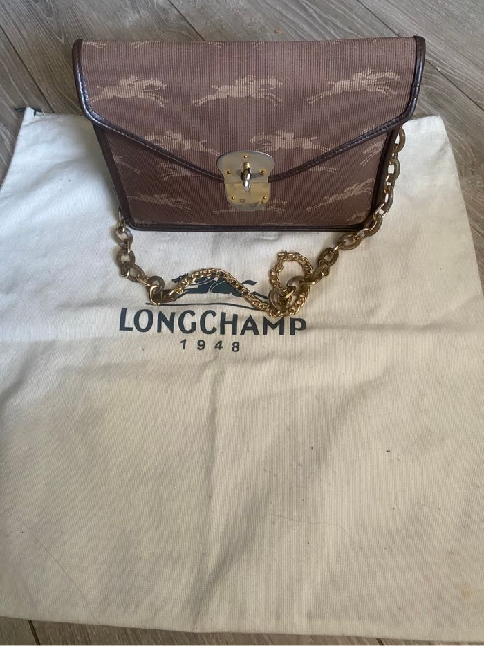 Longchamp