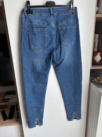 Jean bleu à strass taille M