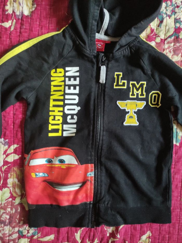 Gilet à capuche cars 4/5 ans - photo numéro 2