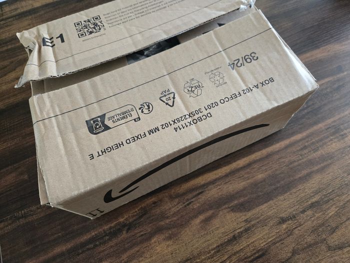 Neuf colis mystérieux surprise que du neuf