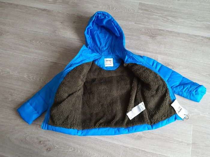 Doudoune bleue interieur doublé polaire taille 3 ans neuve - photo numéro 3
