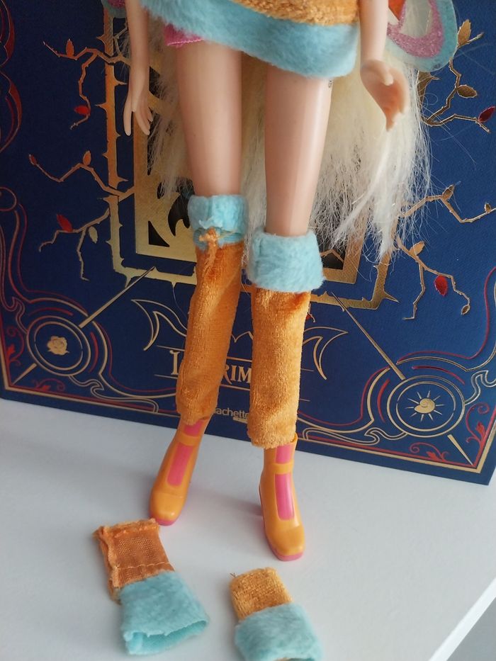2 Poupées Bloom et Stella Lovix Winx Club Witty Toys Smoby saison 4 Fairy - photo numéro 4
