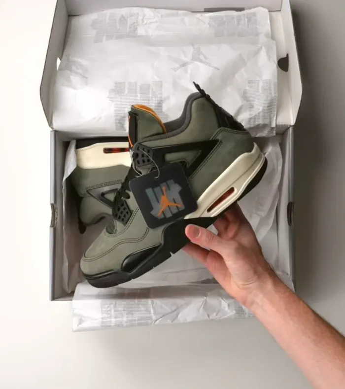 Jordan 4 retro x Undefeated - photo numéro 5