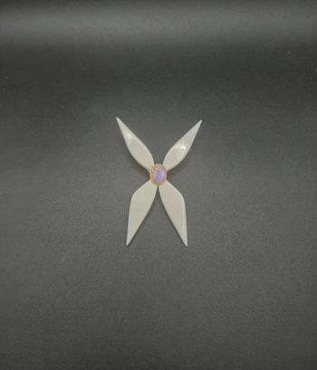 Bijou Miraculous du Papillon artisanal – univers Ladybug (livre)