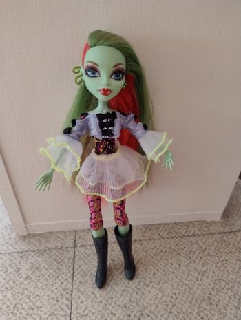 Poupée verte Monster High Halloween