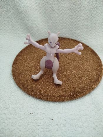 Figurine Pokémon Mewtwo