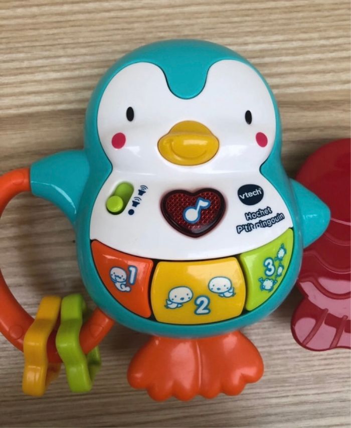 Hochet P’tit pingouin Vtech très bon état - à partir de 6 mois - photo numéro 3