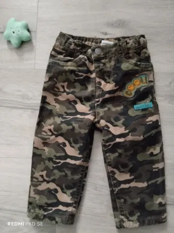 Pantalon camouflage 9 mois
