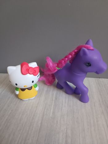 Poney et Hello Kitty